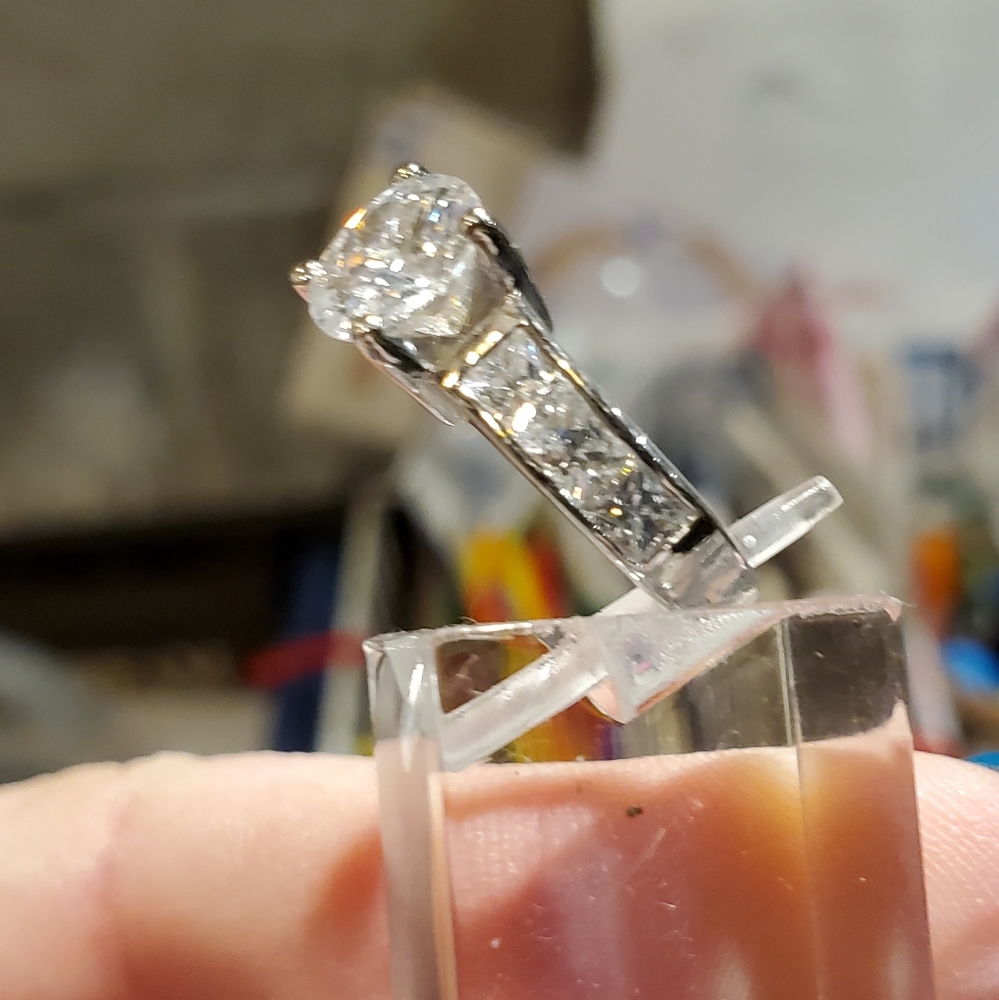 ESTATE 2CT SIMULATED DIAMOND SOLID STERLING RING - Picture 5 of 13
